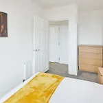 Jackson Court 2 *